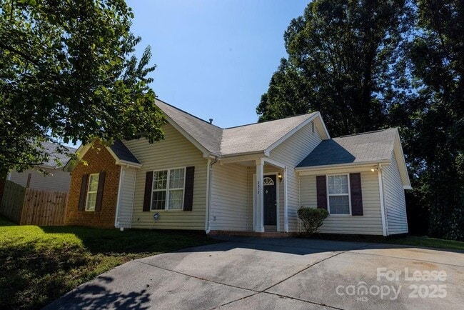 2513 Hemby Woods Dr in Charlotte, NC - Building Photo - Building Photo