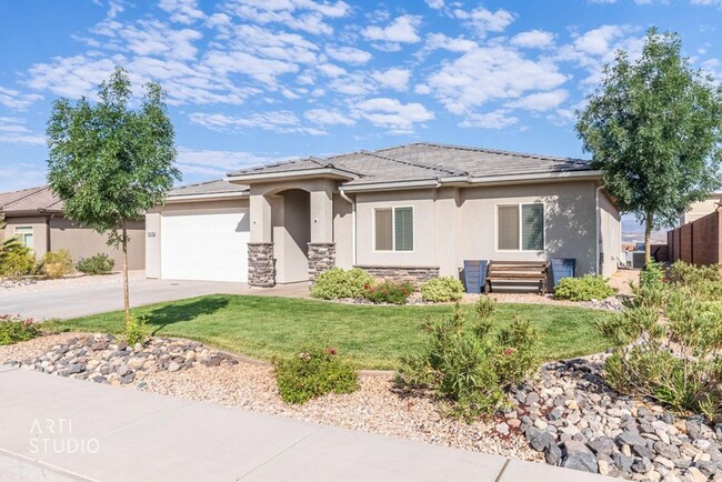 property at 5836 Desert Crest Dr