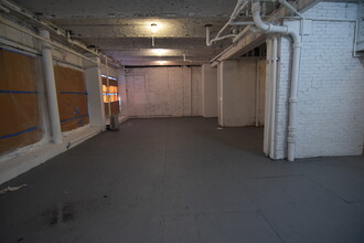 91 E 3rd St in New York, NY - Building Photo - Interior Photo