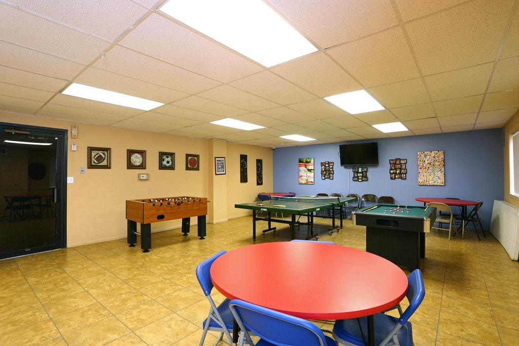 Thornwood Apartments in Chicago Heights, IL