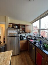 332 Beacon St, Unit 2 in Somerville, MA - Building Photo - Building Photo