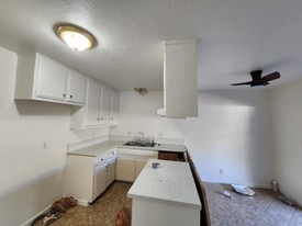 5121 Merle St in Ontario, CA - Building Photo