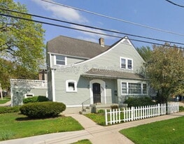 253 S Channing St in Elgin, IL - Building Photo