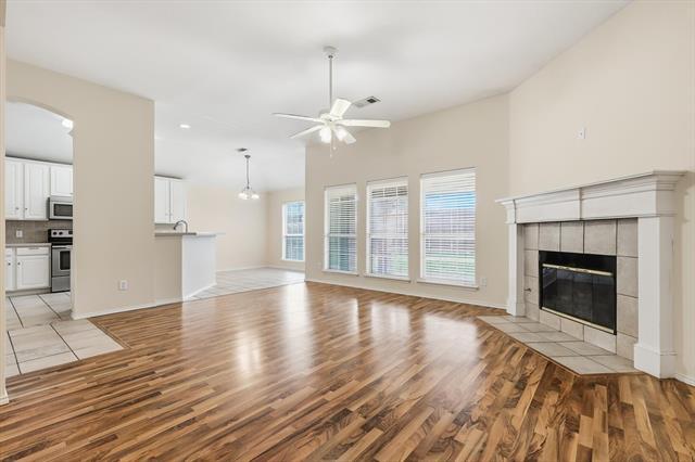 property at 1503 Nightingale Ln