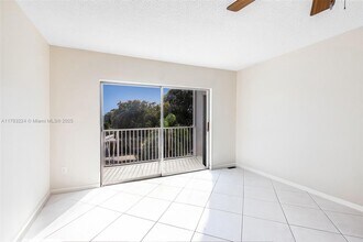 1701 Washington St in Hollywood, FL - Building Photo - Building Photo