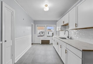 19 Moore St in Manchester, CT - Building Photo - Building Photo