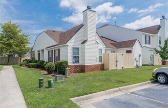 4602 Olde Stone Way in Chesapeake, VA - Building Photo - Building Photo