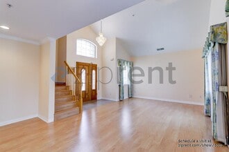 333 S Orange Ave in Monterey Park, CA - Foto de edificio - Building Photo