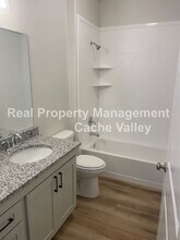 1532 N 160 W in Logan, UT - Foto de edificio - Building Photo