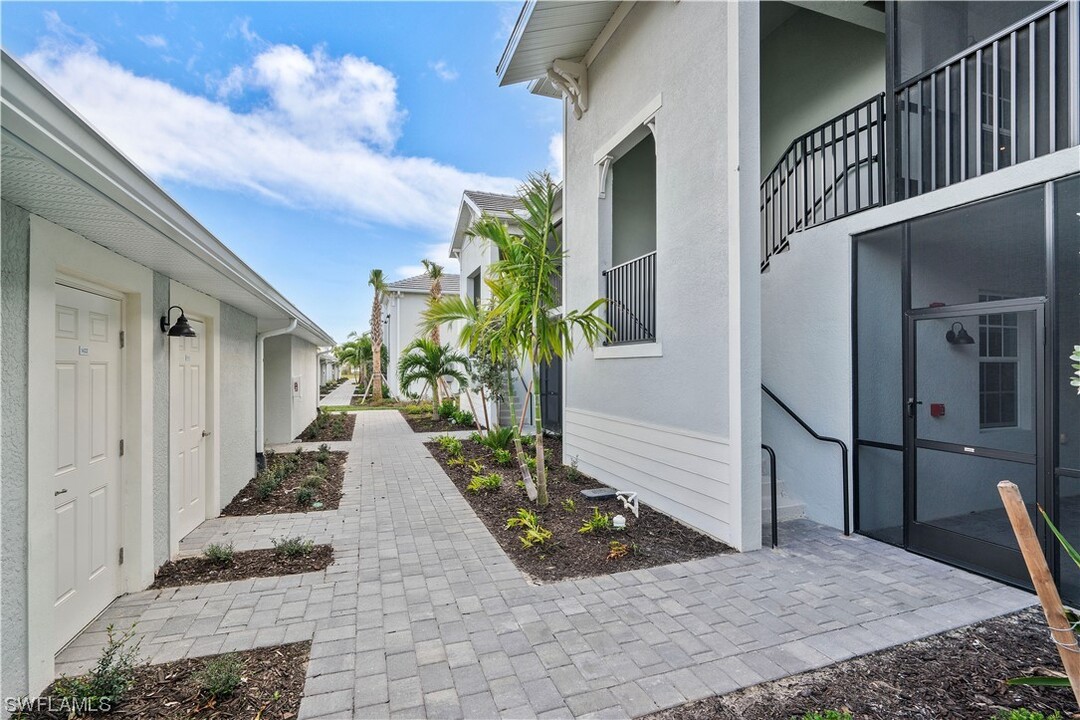 43996 Boardwalk Loop in Punta Gorda, FL - Building Photo