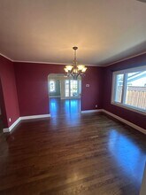 115 Aster Rd in San Carlos, CA - Building Photo - Building Photo