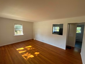 17 Cedar St in Bloomfield, NJ - Building Photo - Building Photo