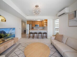 1374 Kapi‘olani Blvd in Honolulu, HI - Building Photo - Building Photo