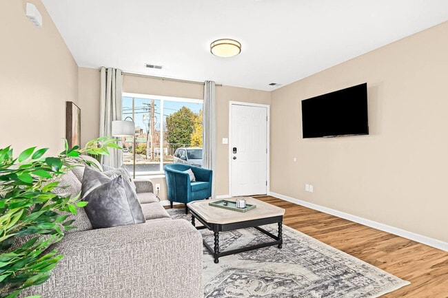 18377 Sharon Ln, Unit SI ID1032361P in Roseville, MI - Building Photo - Building Photo