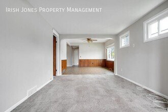 99 Bellwood Ave in West Seneca, NY - Building Photo - Building Photo