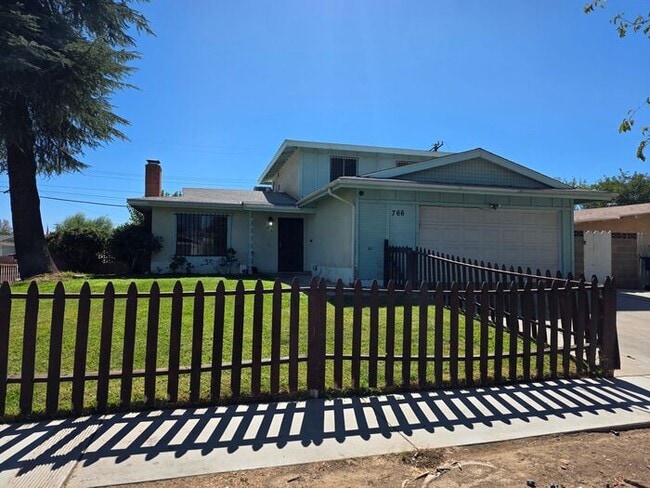 766 E Pillsbury St in Lancaster, CA - Building Photo - Building Photo