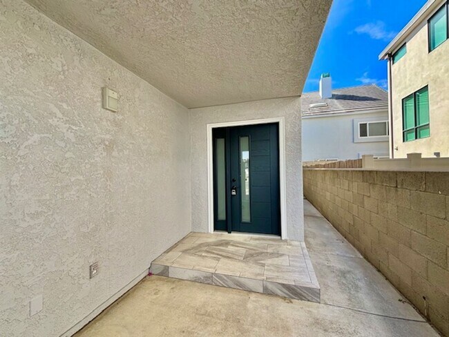 4053 Sunset Ln in Oxnard, CA - Building Photo - Building Photo