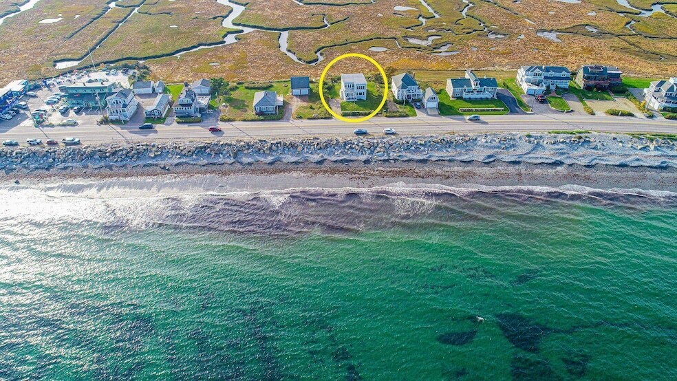 1647 Ocean Blvd in Rye, NH - Building Photo