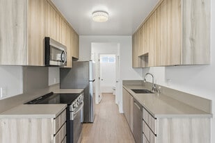 Above 7th Apartments in Upland, CA - Building Photo