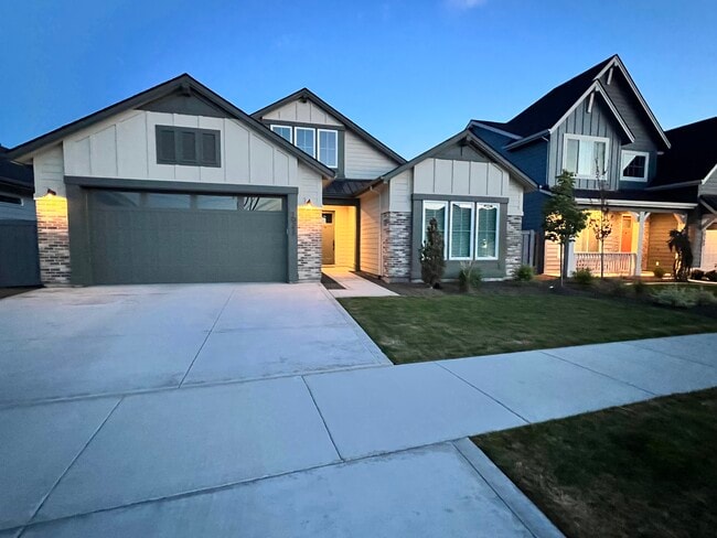 10357 Millgrain St in Nampa, ID - Building Photo - Building Photo