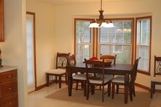 3135 Mollifield Ln in Charlottesville, VA - Building Photo - Building Photo