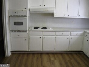 6115 Mincey Rd in Stone Mountain, GA - Building Photo - Building Photo