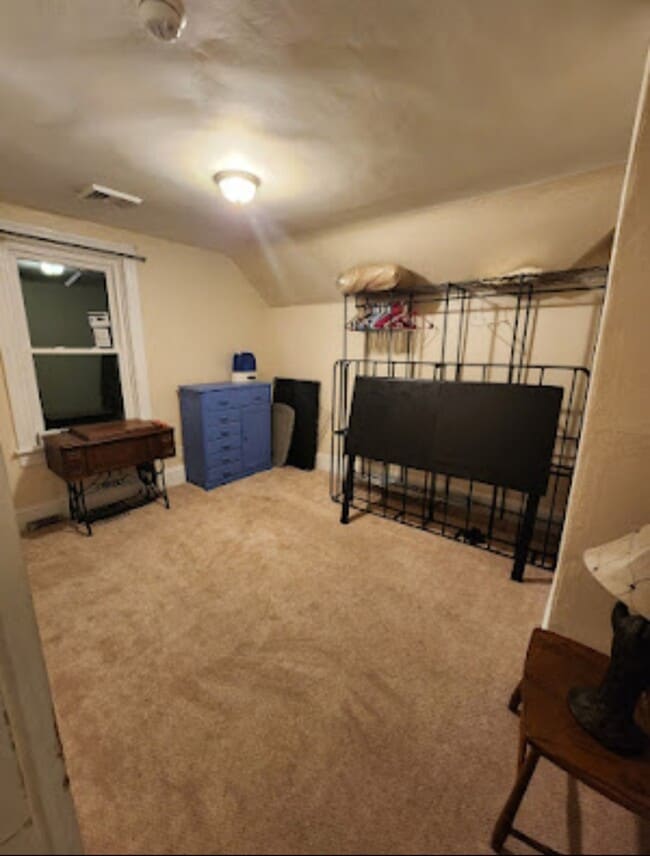 1208 Social St, Unit 2 in Blackstone, MA - Foto de edificio - Building Photo