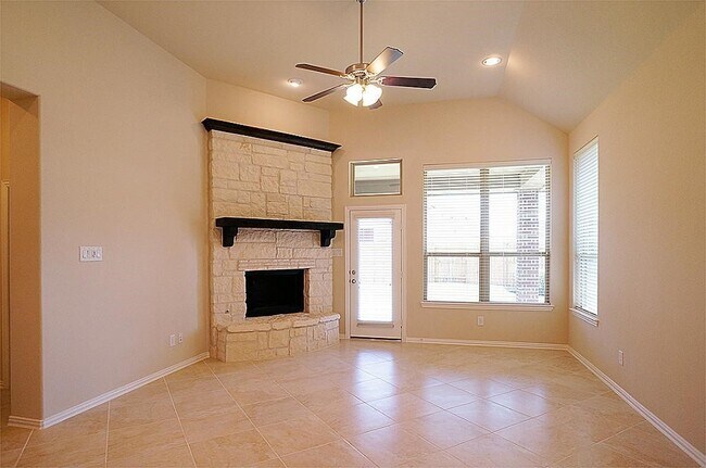 29015 Davenport Dr in Katy, TX - Building Photo - Building Photo