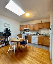 37 Egremont Rd, Unit 3 in Boston, MA - Building Photo - Building Photo