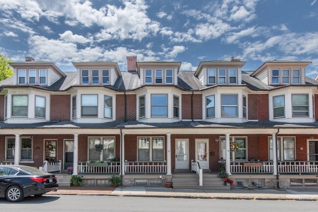 property at 42 E Wall St