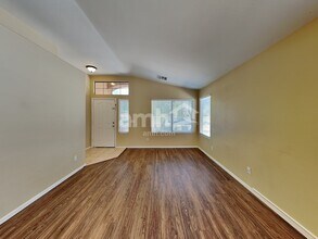 10027 W Southgate Ave in Tolleson, AZ - Building Photo - Building Photo