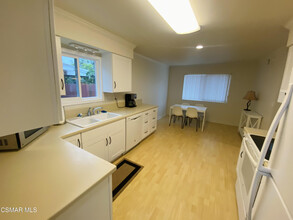 720 Brossard Dr in Thousand Oaks, CA - Building Photo - Building Photo