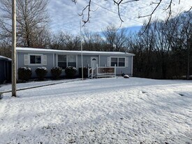 5270 E Bonne Femme Church Rd in Columbia, MO - Building Photo