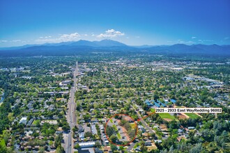 2925-2933 East Way in Redding, CA - Building Photo - Building Photo