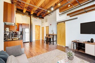 150 E Main St in Columbus, OH - Building Photo - Building Photo