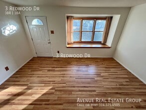 3 Redwood Dr in Florissant, MO - Building Photo - Building Photo