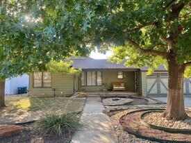 6483 Greenway Rd in Fort Worth, TX - Building Photo