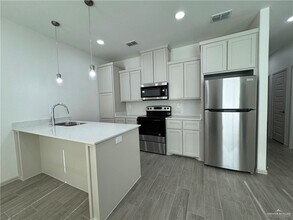 17 N 58th St in McAllen, TX - Building Photo - Building Photo