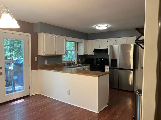 4304 Peacock Pl in Raleigh, NC - Building Photo - Building Photo