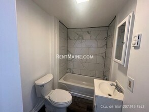 148-150 Third St. Apt. in Bangor, ME - Building Photo - Building Photo