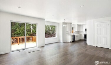 319 Whitetail Lp in Blaine, WA - Building Photo - Building Photo