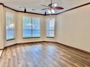 12305 Sherrie Elaine Dr in Oklahoma City, OK - Building Photo - Building Photo