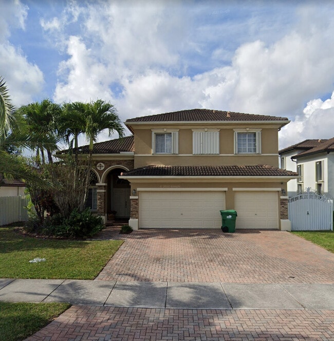 1500 SW 152nd Plz, Unit 1 in Miami, FL - Building Photo - Building Photo