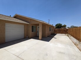 7154 Barberry Ave in Yucca Valley, CA - Building Photo