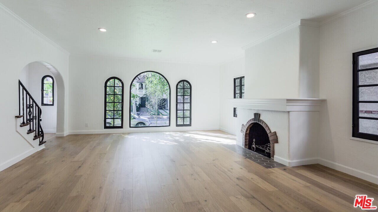 6603 W 6th St in Los Angeles, CA - Building Photo