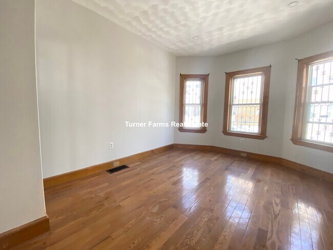 6 Cawfield St, Unit 1
