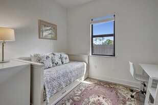 9040 Carolina St in Bonita Springs, FL - Building Photo