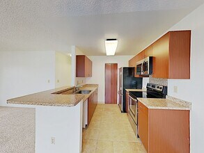 94-820 Lumiauau St-Unit -J204 in Waipahu, HI - Building Photo - Building Photo