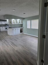 39126 Darren Dr in Zephyrhills, FL - Building Photo - Building Photo