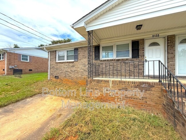property at 2132 Brookneal Dr